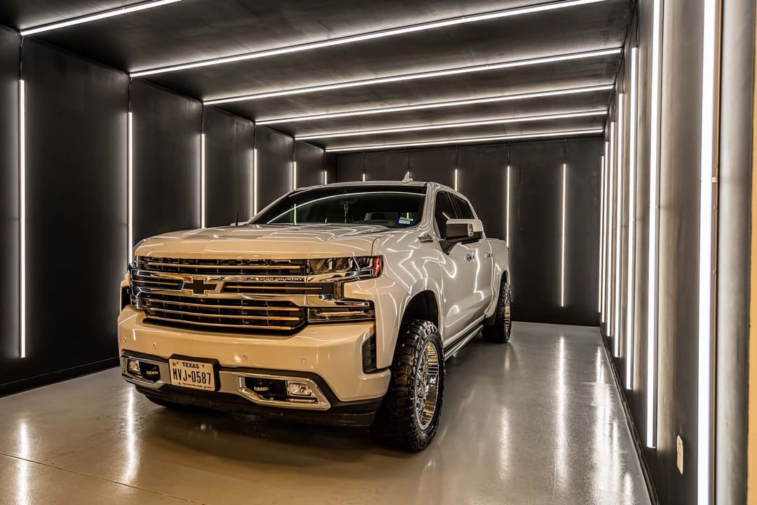 2019 Chevrolet High Country 1