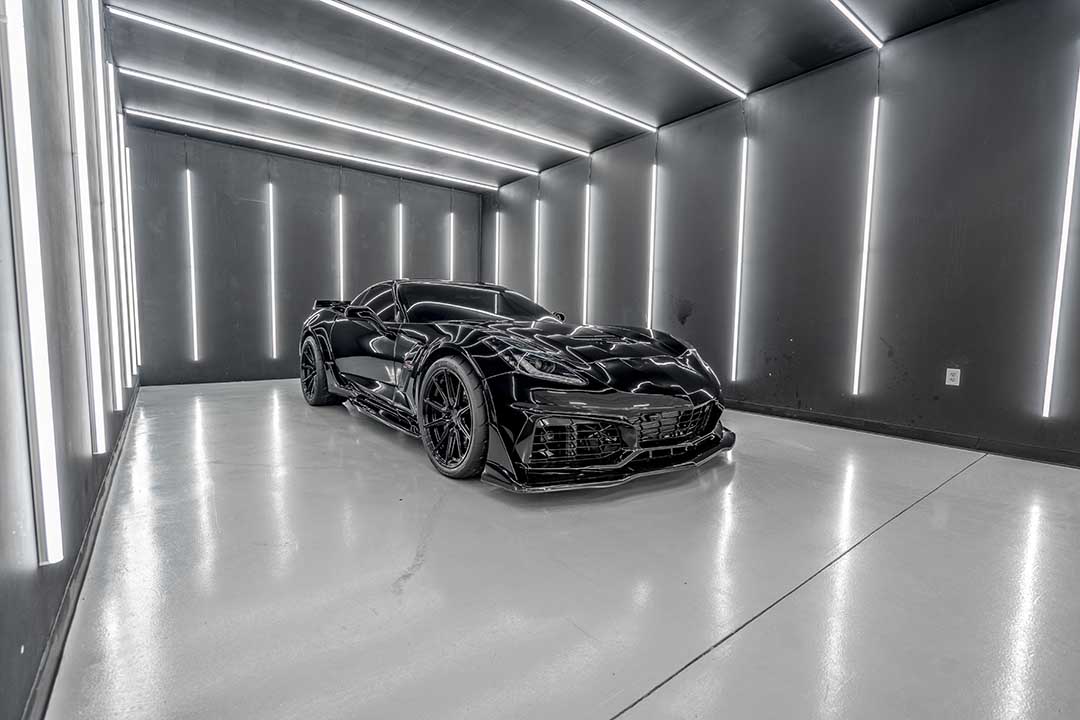Black Corvette C7 2